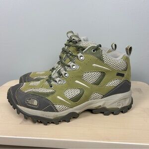 The North Face Hedgehog Hiking Boots Women's 6.5 High Top Green Goretex Gorpcore